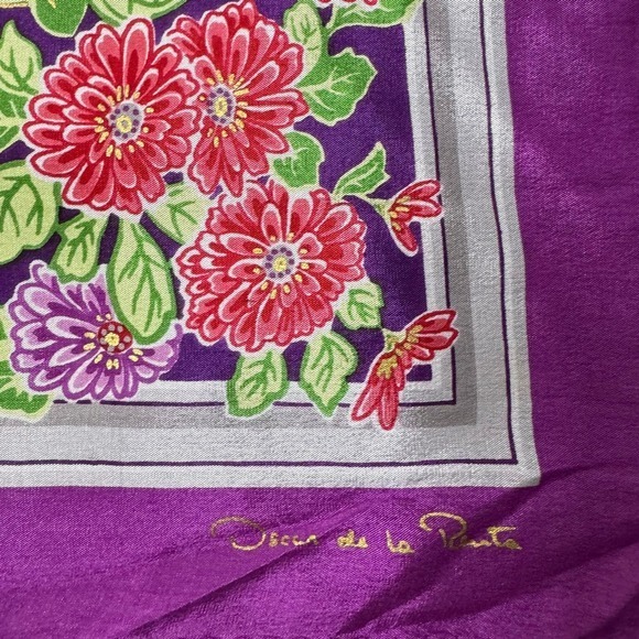 Vintage Oscar de la‎ Renta red/purple floral gold silk scarf - Picture 2 of 5